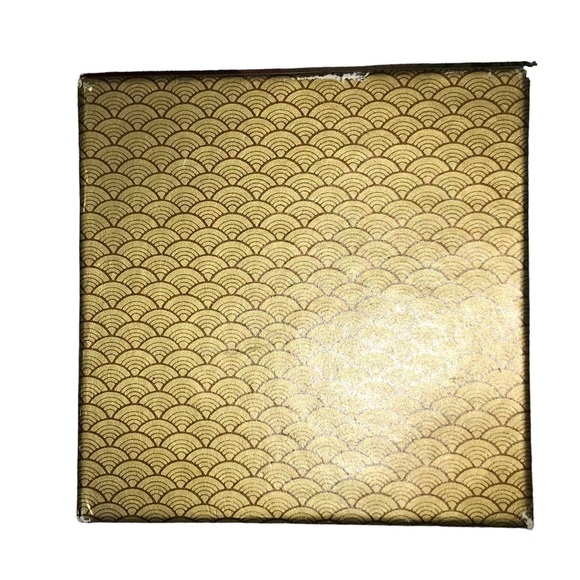 Vintage Embroidered Linen Hankerchief  in Box - Picture 2 of 6